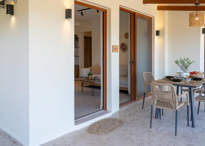 Vakantiehuis Aluna Boutique Vasilikí