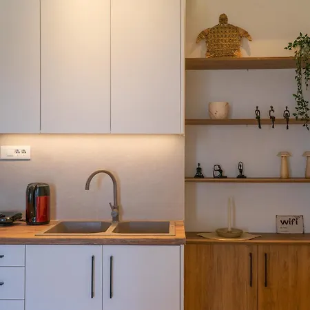 Aluna Boutique Vasilikí