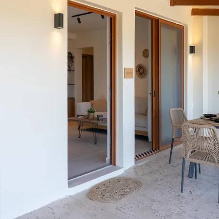 בית נופש Aluna Boutique Vasilikí
