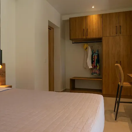 Aluna Boutique Vasilikí